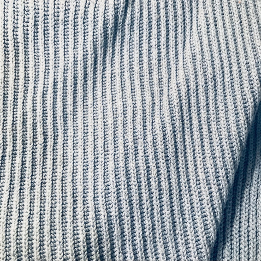 Sleeveless Open-Front Ribbed Cardigan Vest in Light Blue - Picture 4 of 5